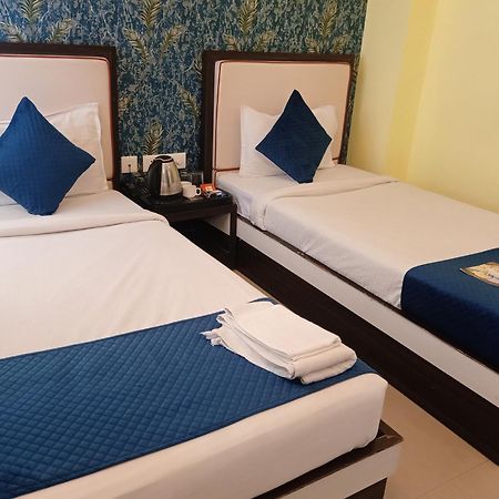 Hotel Janki International Sigra 2 Km From Kashi Vishwanath Temple Varanasi Exterior photo